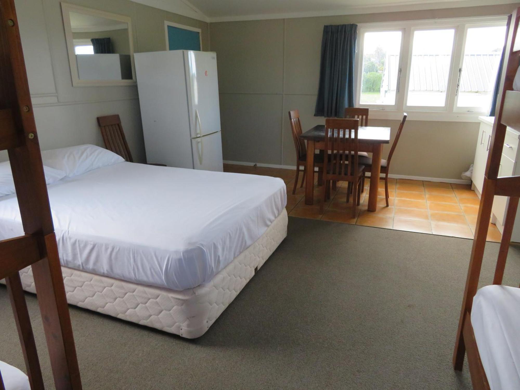 Whanganui Seaside Holiday Park Room photo